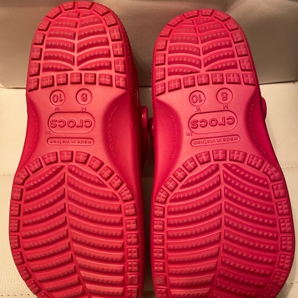 Crocs Red - Picture 3 of 3